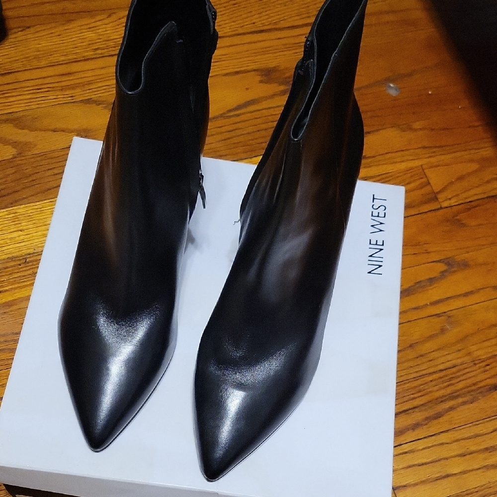 Nine West Sleek Black Heeled Boots